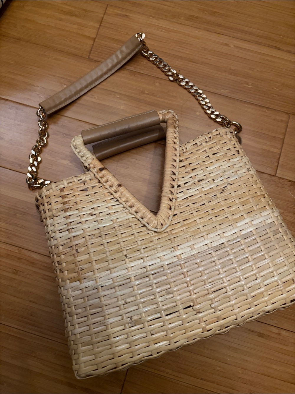 Sister Epic Woven Straw Tote Bag with Gold Chain Strap - Natural